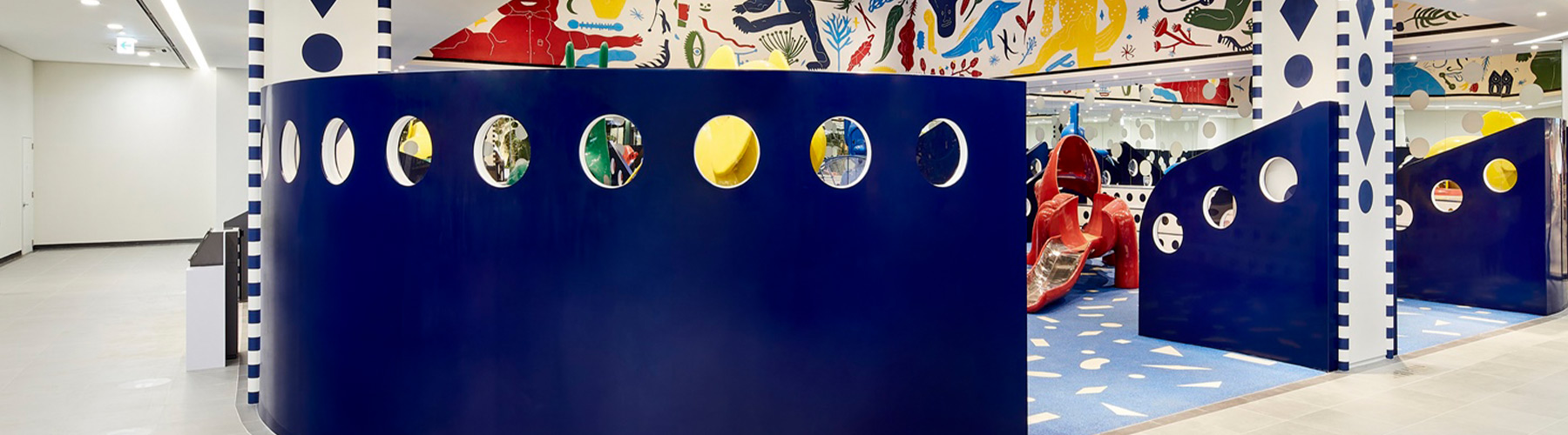 Solid surfaces fitted in museums